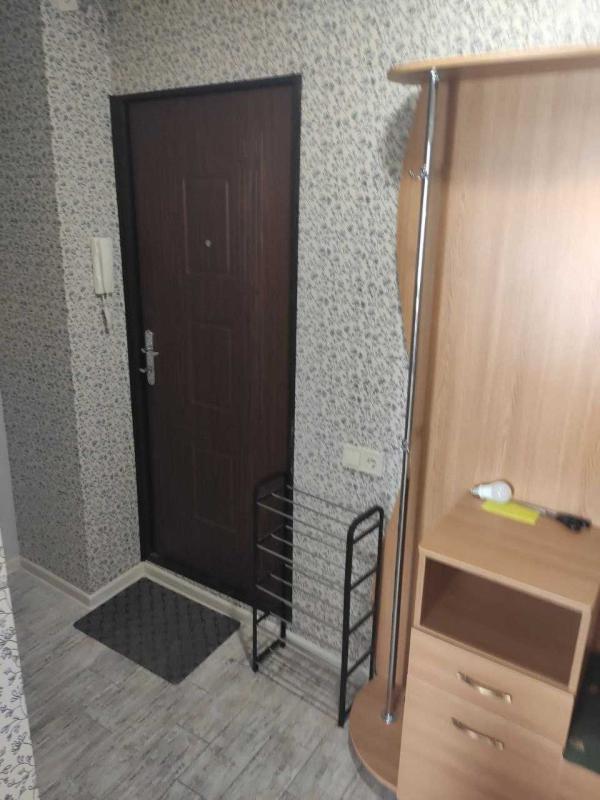 Sale 1 bedroom-(s) apartment 32 sq. m., Heroiv Pratsi Street 68