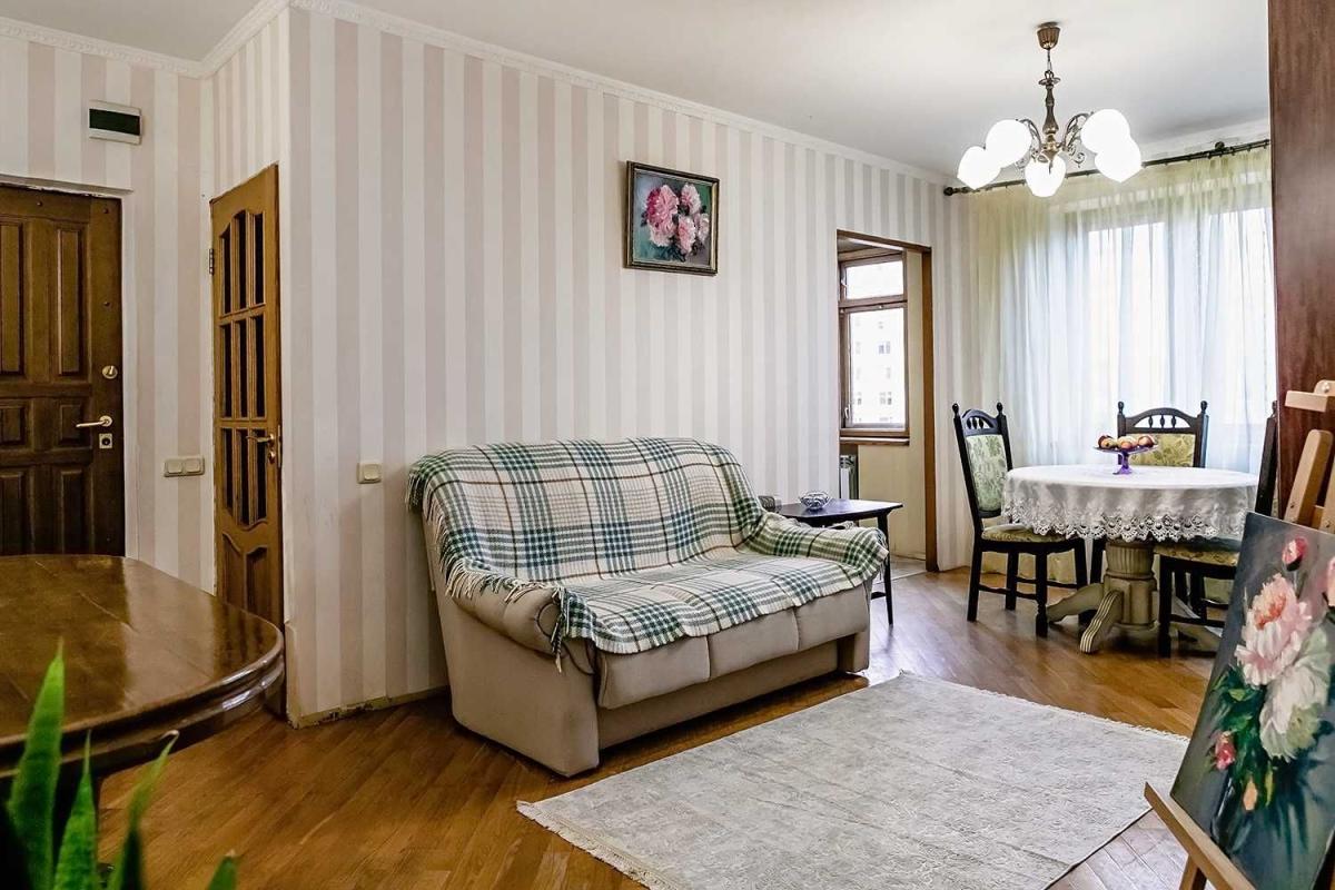 Sale 3 bedroom-(s) apartment 64 sq. m., Akhsarova Street 11а