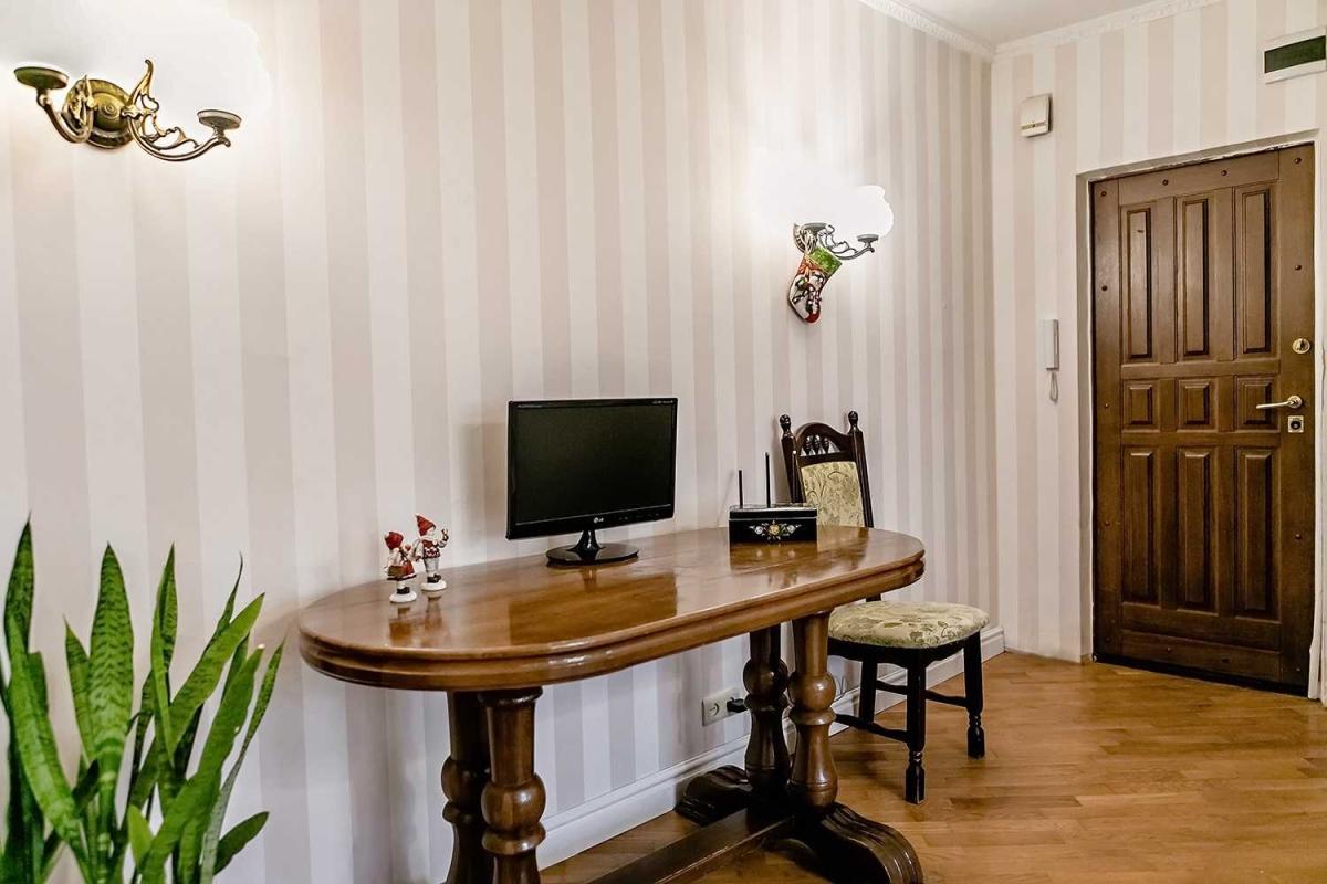 Sale 3 bedroom-(s) apartment 64 sq. m., Akhsarova Street 11а