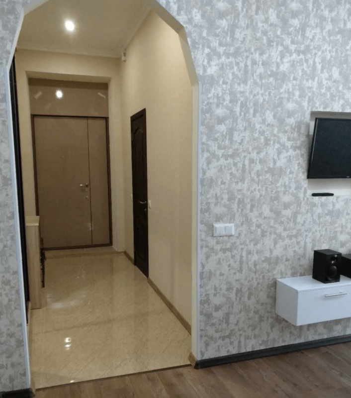 Long term rent 2 bedroom-(s) apartment Dmytra Doroshenka street (Chyhorina Street) 49