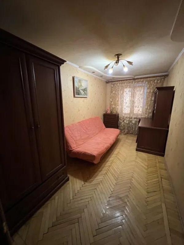 Продаж 3 кімнатної квартири 55 кв. м, Спартака вул. 16