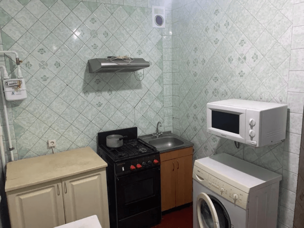 Sale 3 bedroom-(s) apartment 65 sq. m., Valentynivska street 35/81