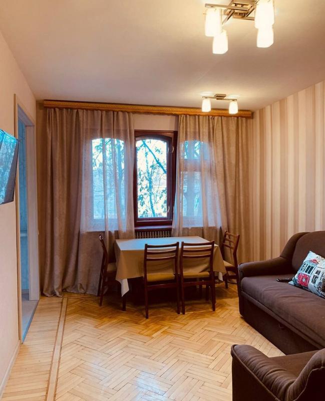 Sale 3 bedroom-(s) apartment 66 sq. m., Hvardiytsiv-Shyronintsiv Street 58