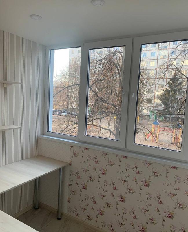 Sale 3 bedroom-(s) apartment 66 sq. m., Hvardiytsiv-Shyronintsiv Street 58