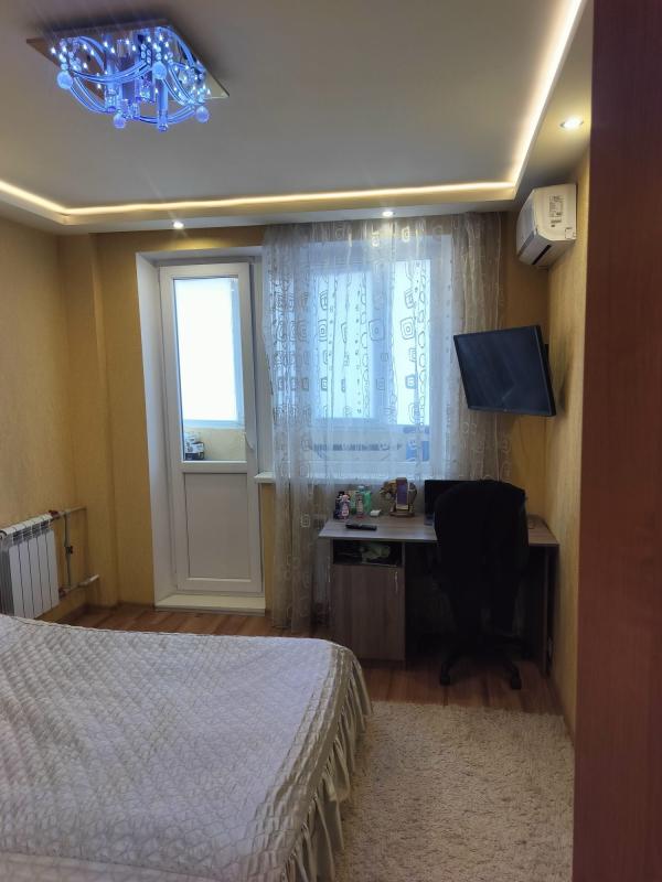 Sale 4 bedroom-(s) apartment 86 sq. m., Akhsarova Street 18