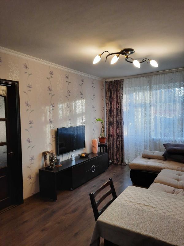 Sale 3 bedroom-(s) apartment 62 sq. m., Traktorobudivnykiv Avenue 102б