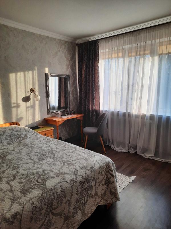 Sale 3 bedroom-(s) apartment 62 sq. m., Traktorobudivnykiv Avenue 102б