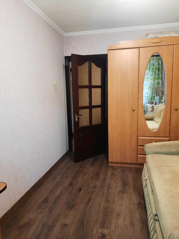 Sale 3 bedroom-(s) apartment 62 sq. m., Traktorobudivnykiv Avenue 102б