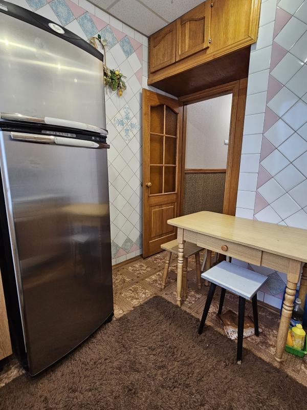 Продажа 3 комнатной квартиры 74 кв. м, Амосова ул. 1