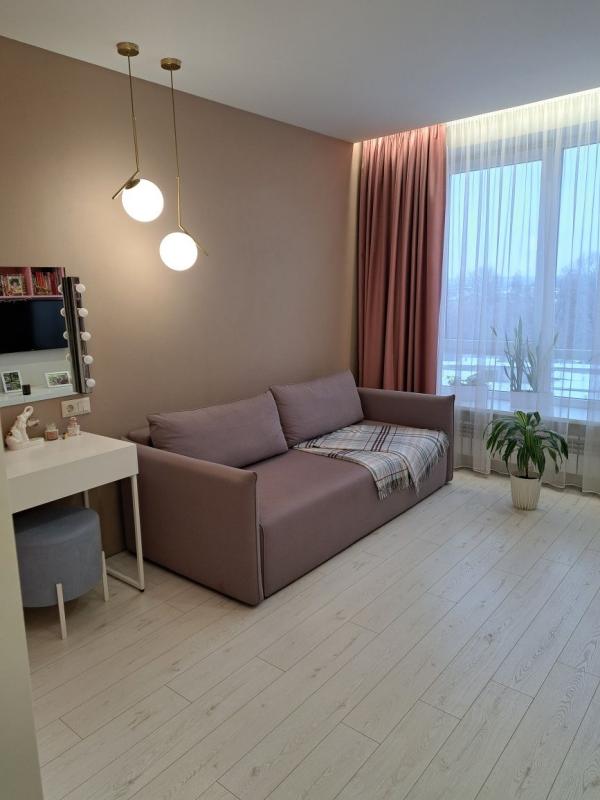 Продаж 2 кімнатної квартири 72 кв. м, Качанівська вул.