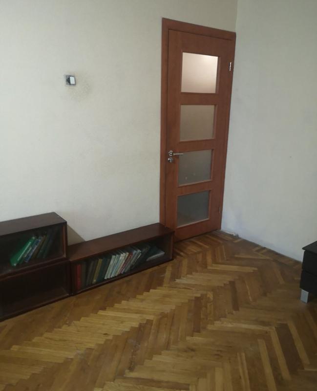 Sale 3 bedroom-(s) apartment 62 sq. m., Valentynivska street 25а