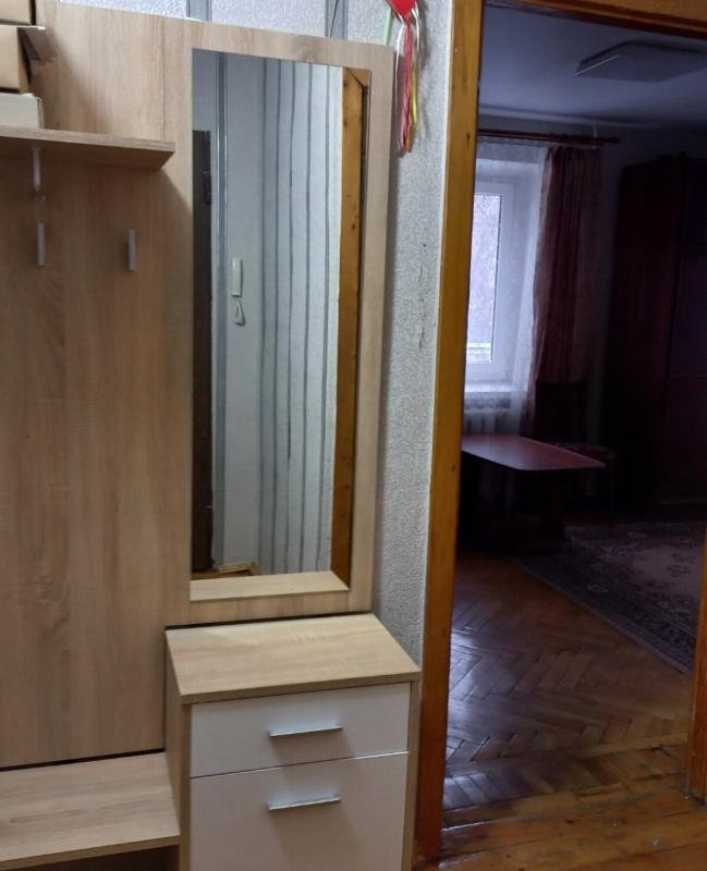 Продаж 1 кімнатної квартири 31 кв. м, Науки просп.