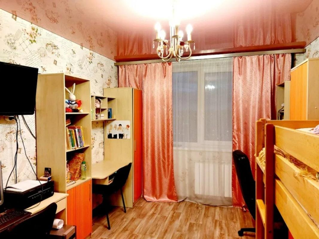 Sale 3 bedroom-(s) apartment 65 sq. m., Illinska Street 61