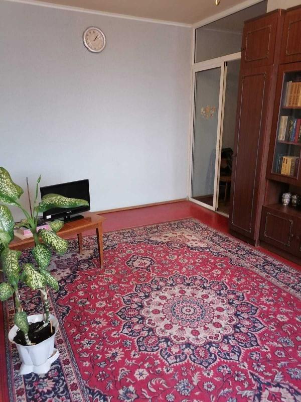 Sale 4 bedroom-(s) apartment 68 sq. m., Hvardiytsiv-Shyronintsiv Street 53