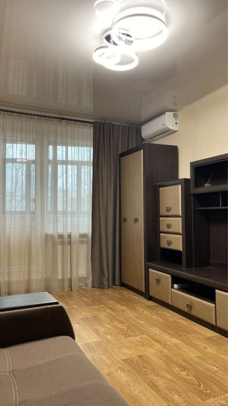 Sale 1 bedroom-(s) apartment 32 sq. m., Heroiv Pratsi Street 47б