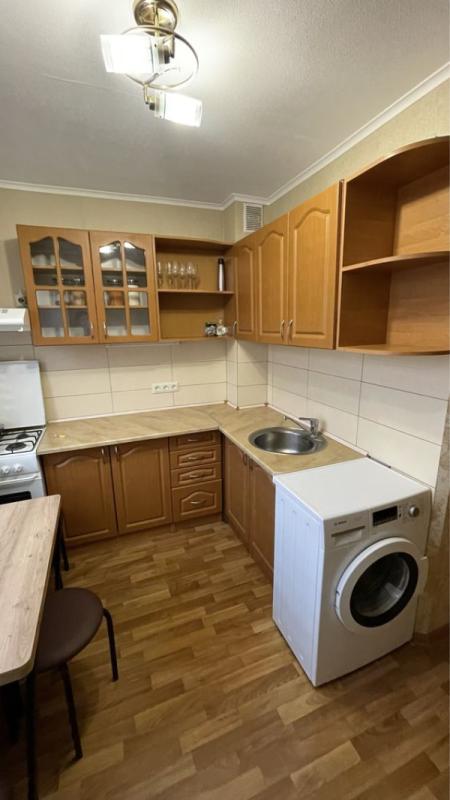 Sale 1 bedroom-(s) apartment 32 sq. m., Heroiv Pratsi Street 47б