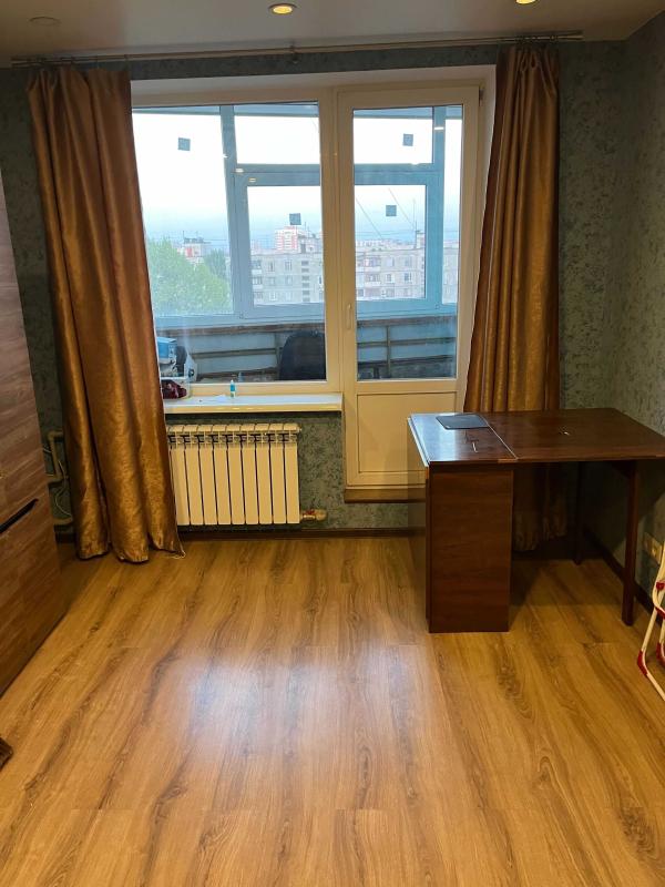 Продаж 2 кімнатної квартири 47 кв. м, Юрія Гагаріна просп. 39