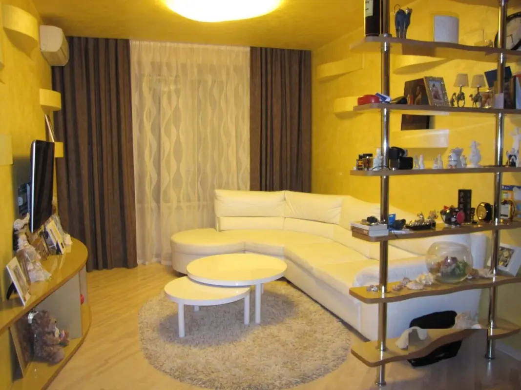 Apartment for sale - Vorobiova Street