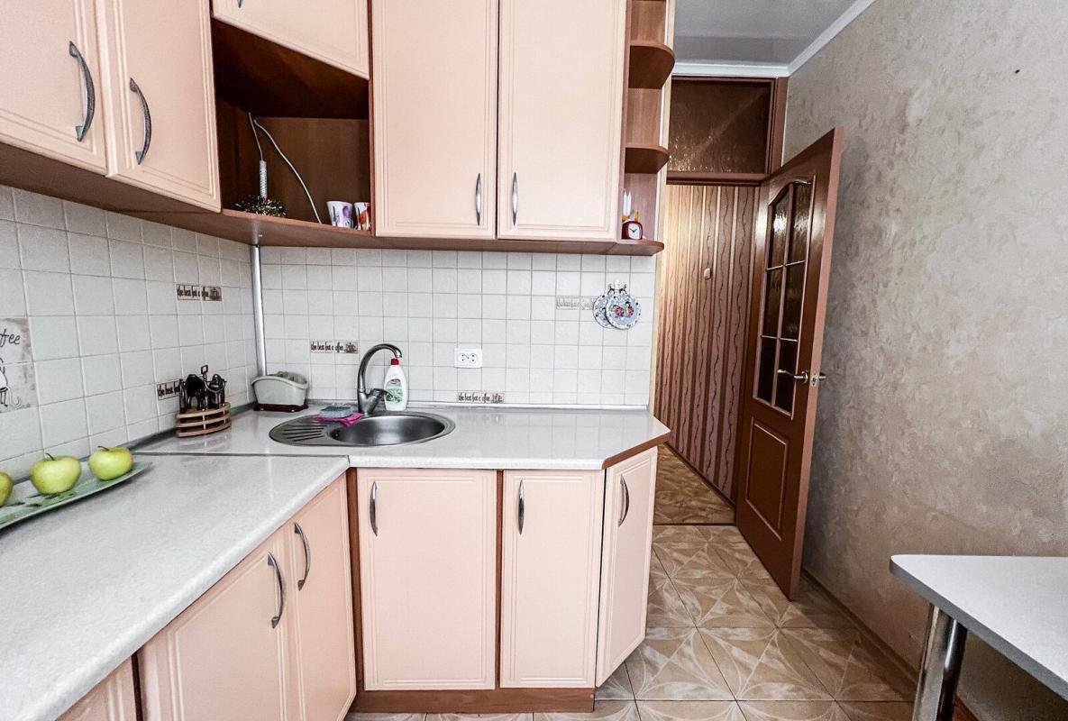 Продаж 1 кімнатної квартири 35 кв. м, Ахсарова вул. 11а