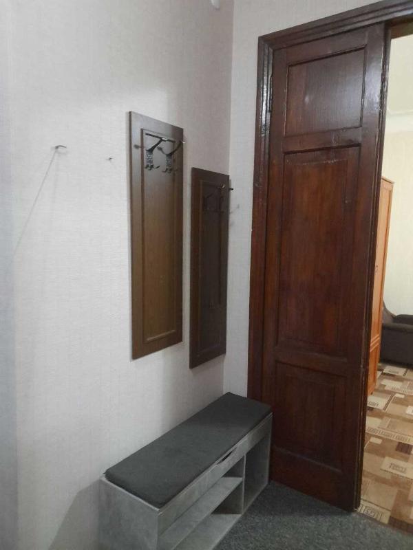 Довгострокова оренда 3 кімнатної квартири Чернишевська вул. 95