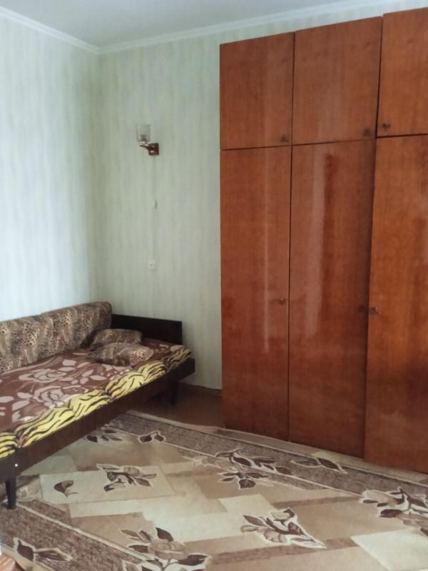 Продаж 1 кімнатної квартири 30 кв. м, Олександрівський просп. (Косіора) 128