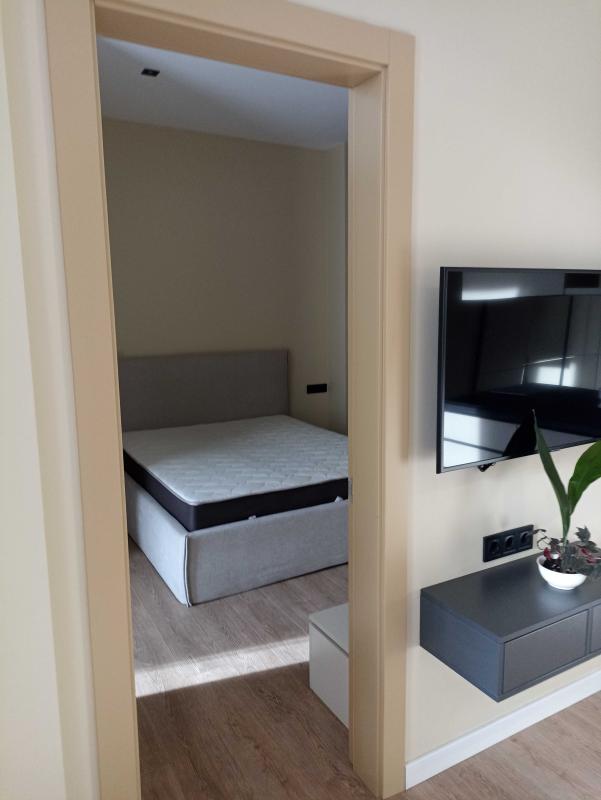 Long term rent 1 bedroom-(s) apartment Antonovycha Street (Horkoho Street) 44