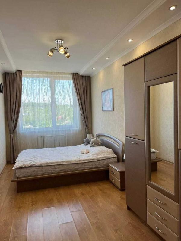 Продажа 2 комнатной квартиры 70 кв. м, Новоалександровская ул. 54а к6