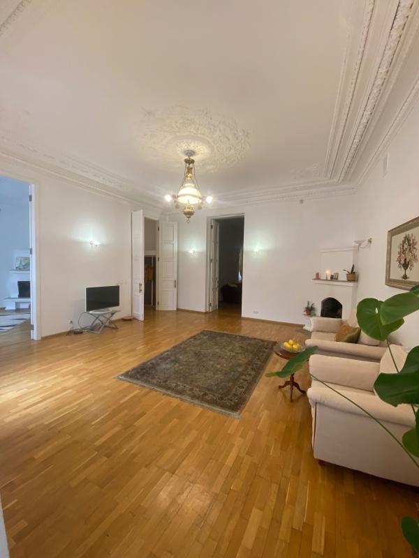 Long term rent 6 bedroom-(s) apartment Yaroslaviv Val Street 19