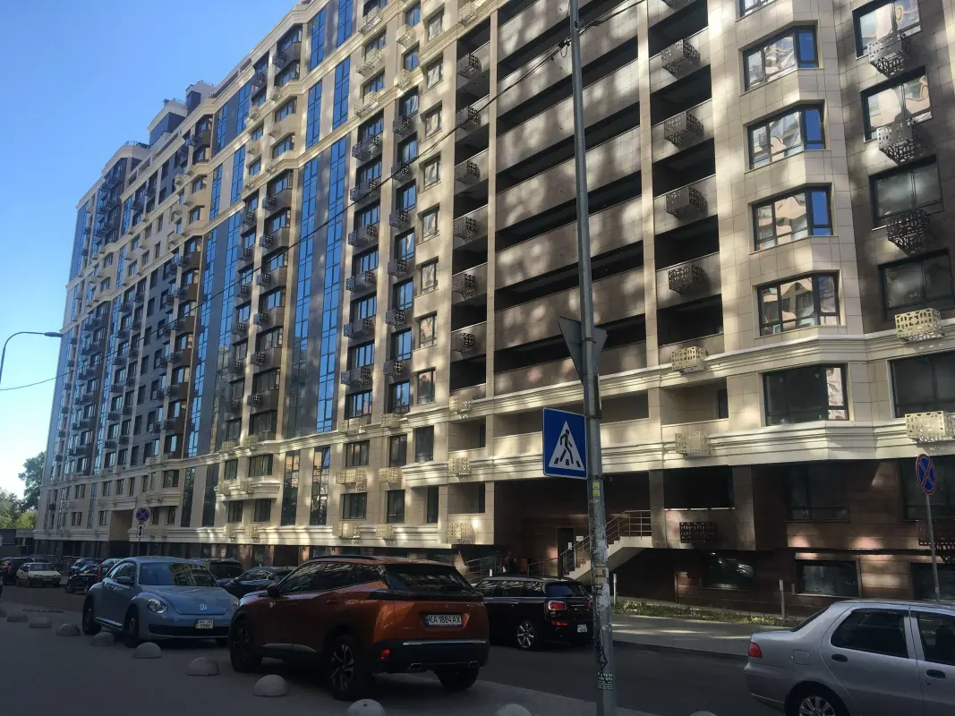 Apartment for sale - Zolotoustivska Street