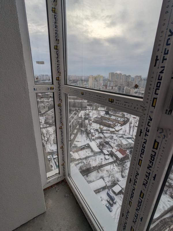 Продаж 3 кімнатної квартири 80 кв. м, Гродненська вул.