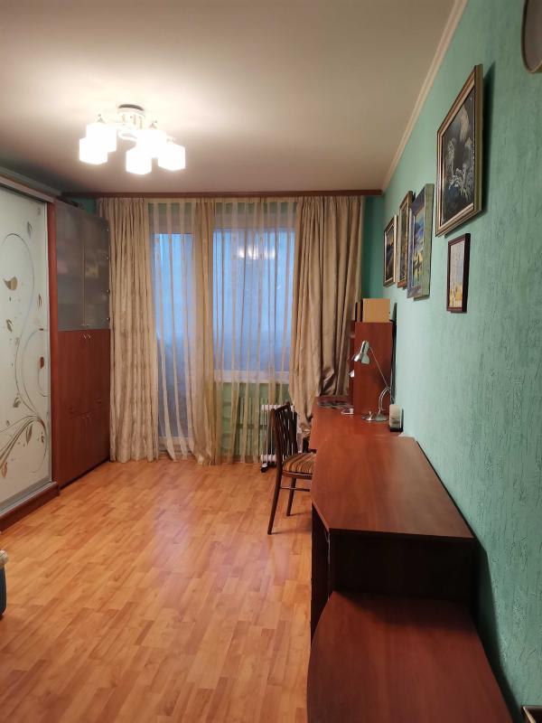 Sale 3 bedroom-(s) apartment 65 sq. m., Peremohy Avenue 72б
