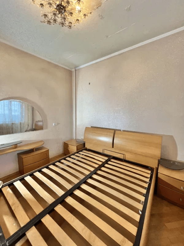 Sale 4 bedroom-(s) apartment 81.3 sq. m., Hroznenska Street 34