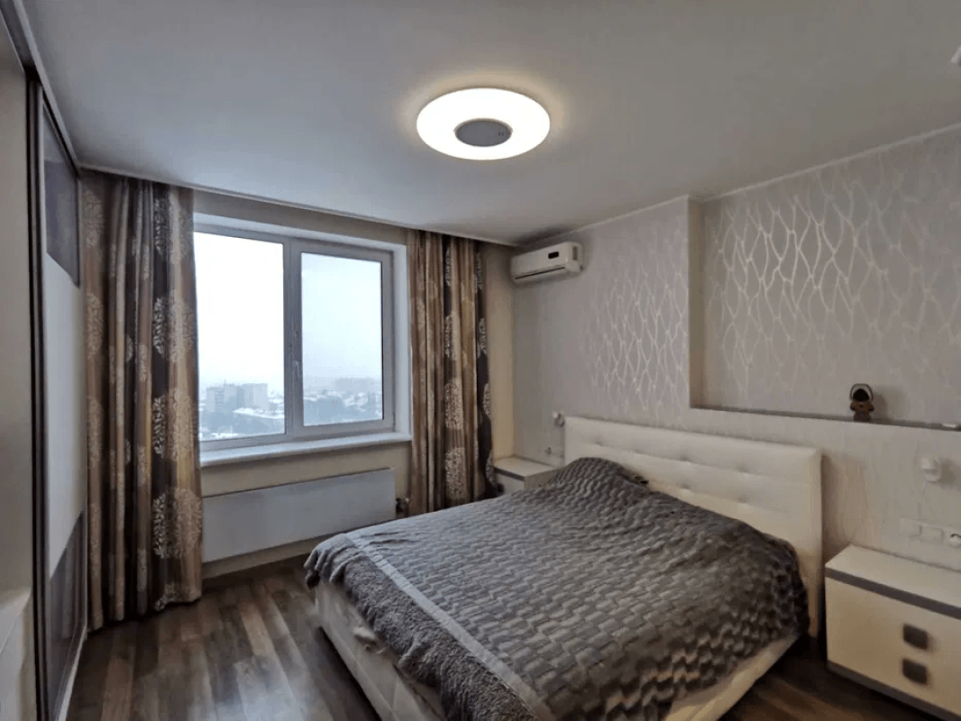 Sale 2 bedroom-(s) apartment 72 sq. m., Myroslava Mysly Street (Tsilynohradska Street) 48в