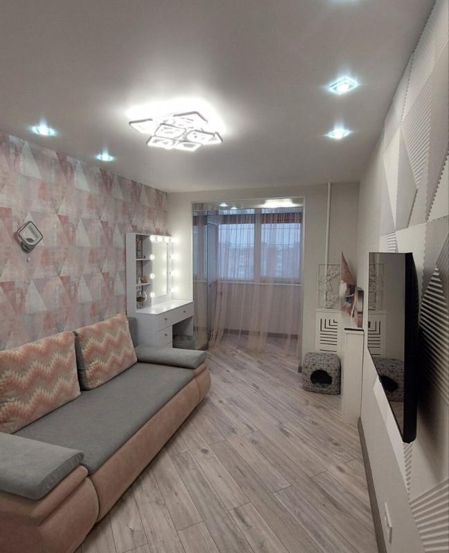 Sale 3 bedroom-(s) apartment 66 sq. m., Yuriya Paraschuka street (Ivana Mynailenko Street) 11