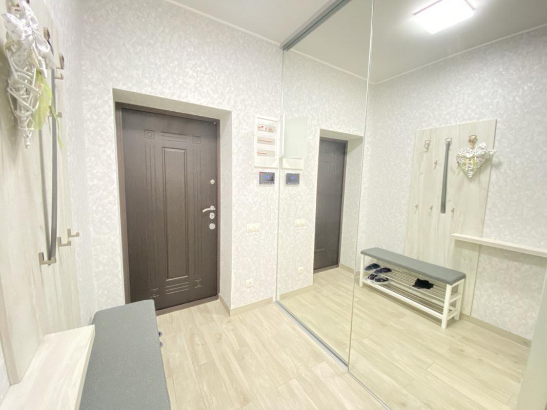 Sale 2 bedroom-(s) apartment 68 sq. m., Saltivske Highway 264