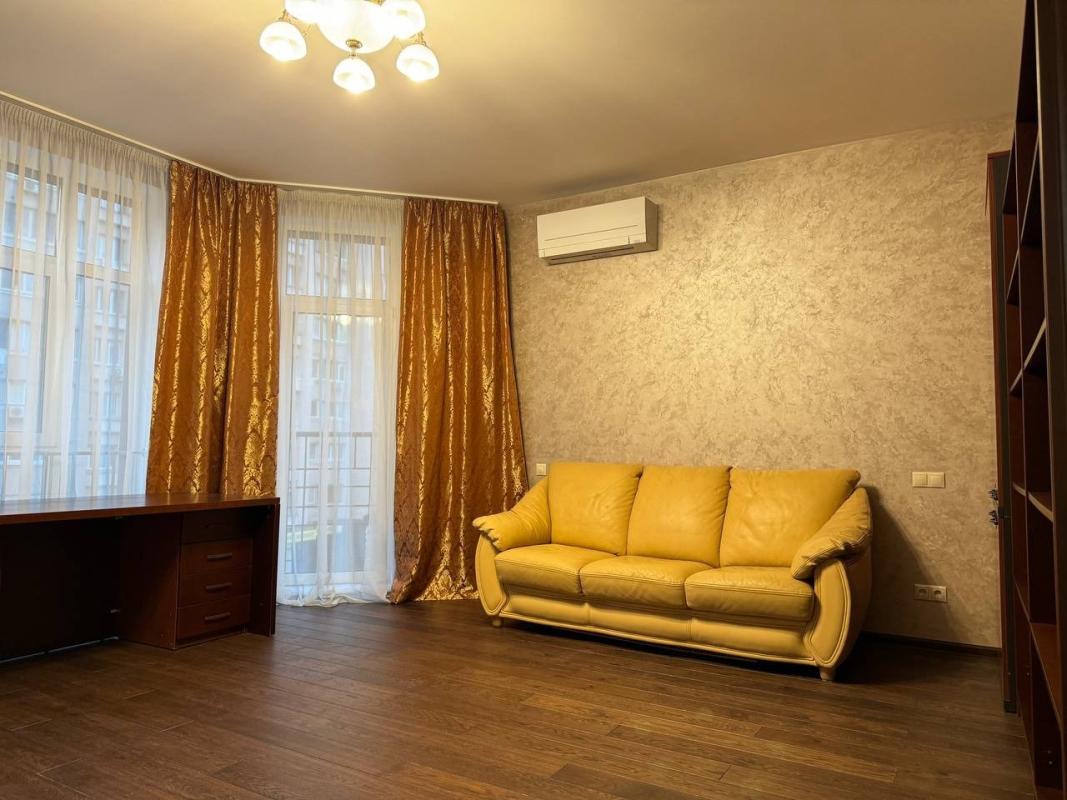 Долгосрочная аренда 2 комнатной квартиры Казимира Малевича ул. (Боженко) 48