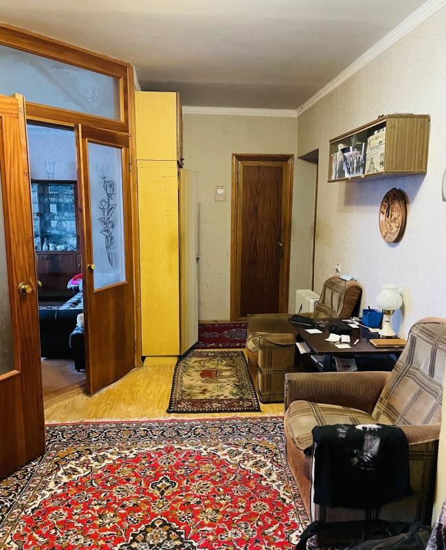 Sale 3 bedroom-(s) apartment 76 sq. m., Peremohy Avenue 59
