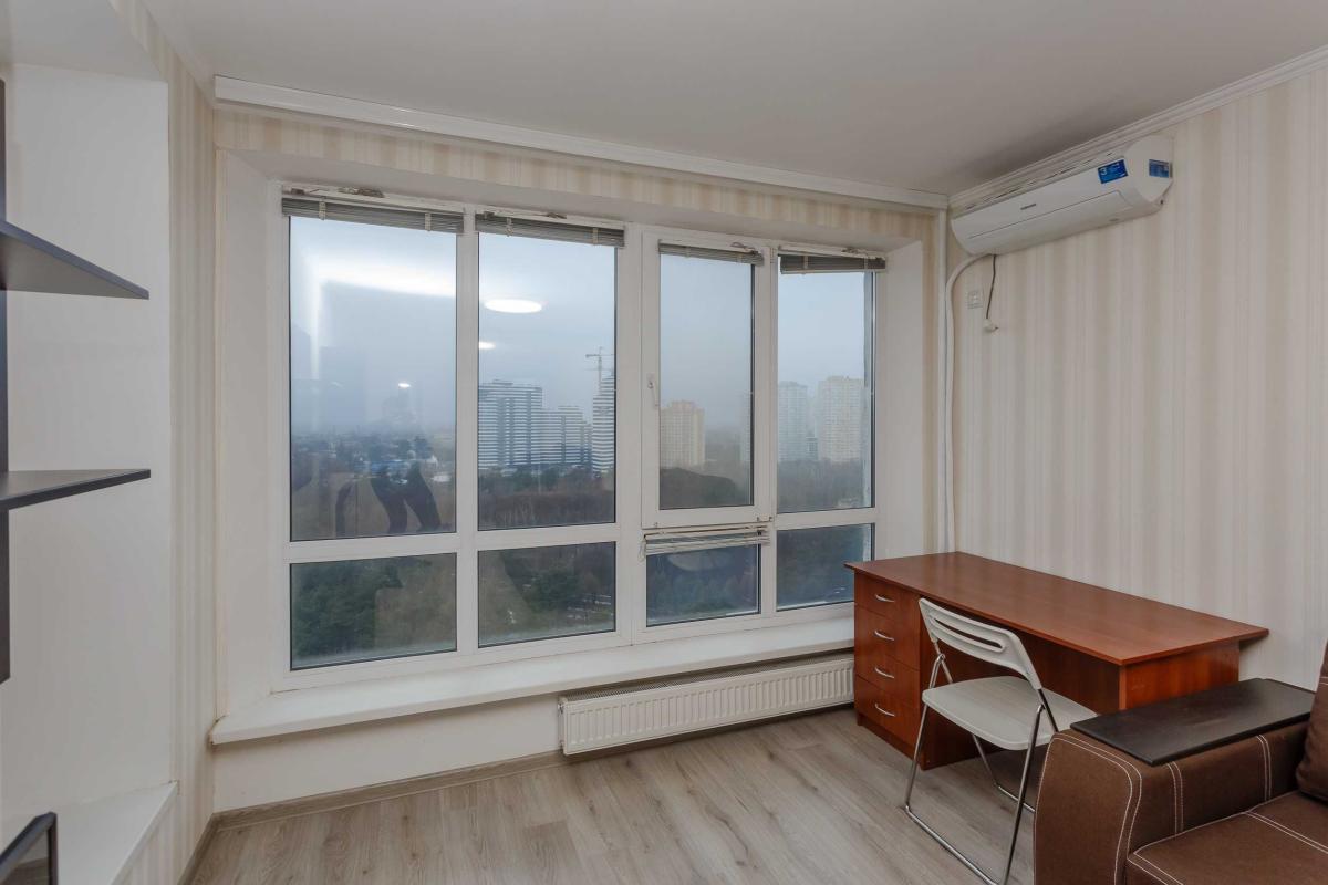 Long term rent 1 bedroom-(s) apartment Knyazya Romana Mstyslavychya Street (Henerala Zhmachenka Street) 18