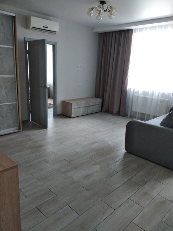 Long term rent 1 bedroom-(s) apartment Heroiv Kharkova Avenue (Moskovskyi Avenue) 144/2