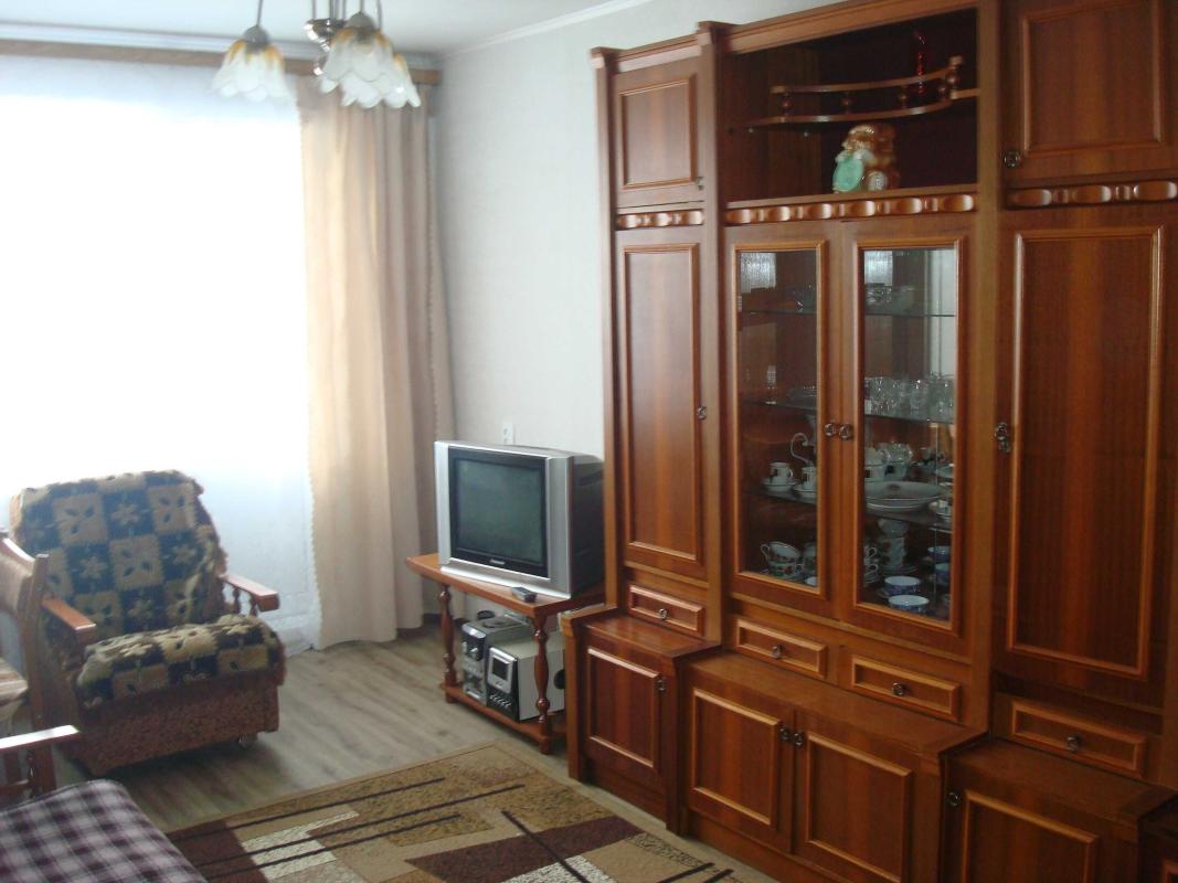 Sale 2 bedroom-(s) apartment 45 sq. m., Traktorobudivnykiv Avenue 87а