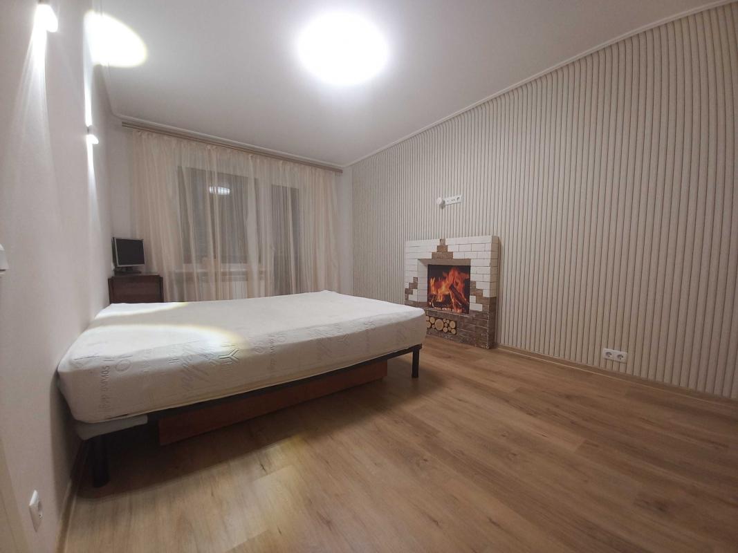 Long term rent 1 bedroom-(s) apartment Niutona Street 8