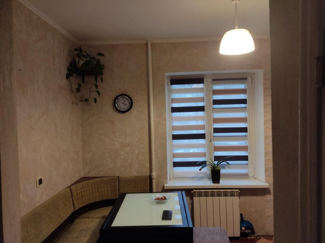 Long term rent 1 bedroom-(s) apartment Petra Hryhorenka Avenue 36