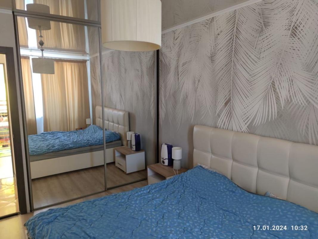 Sale 3 bedroom-(s) apartment 69 sq. m., Yuvileinyi avenue 63