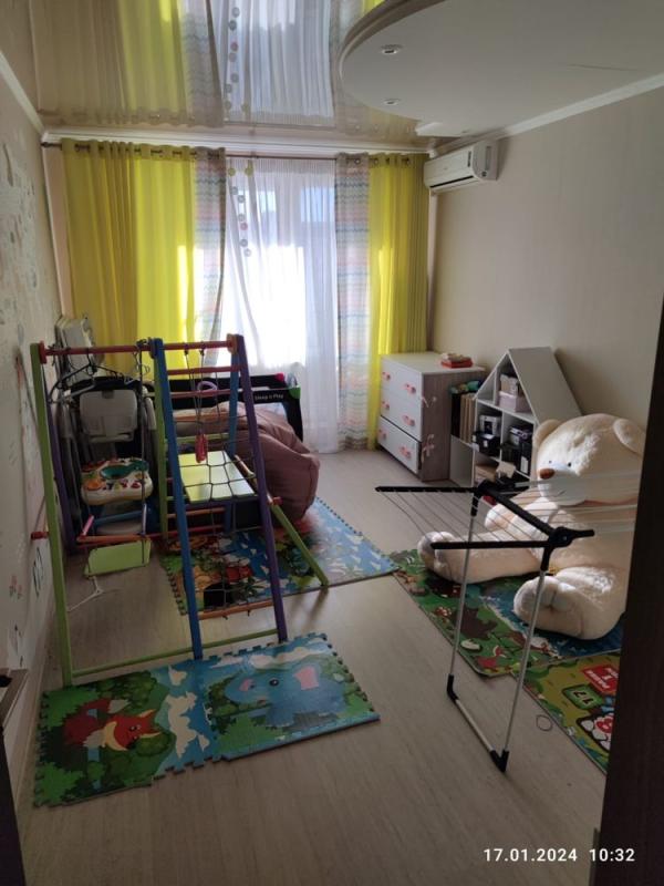 Sale 3 bedroom-(s) apartment 69 sq. m., Yuvileinyi avenue 63