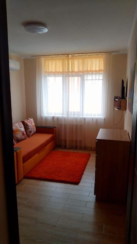 Long term rent 1 bedroom-(s) apartment Oleny Pchilky Street
