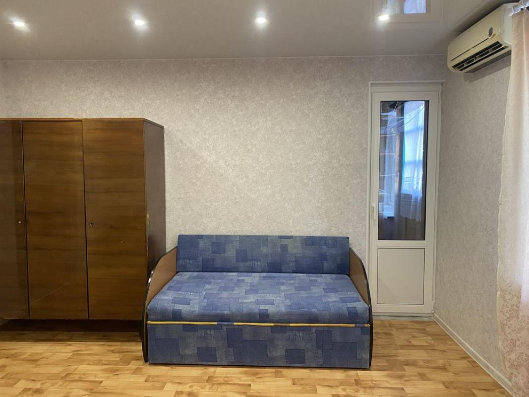 Long term rent 2 bedroom-(s) apartment Slavyanska Street 4а