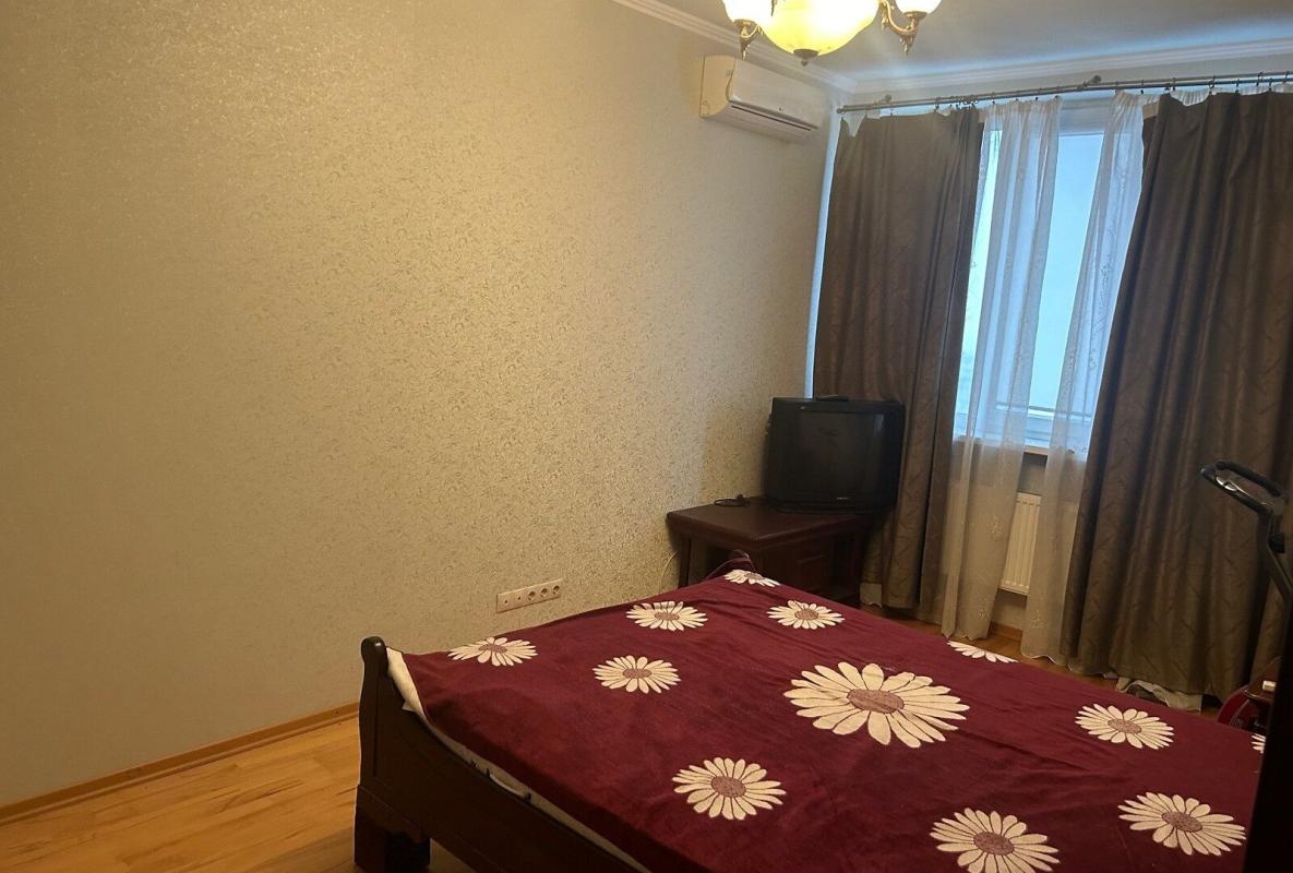 Long term rent 1 bedroom-(s) apartment Olimpiyska Street 10б