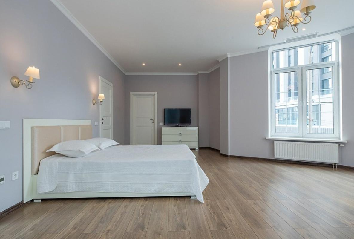 Sale 2 bedroom-(s) apartment 145 sq. m., Bolsunovska Street (Serhiia Strutynskoho Street) 23