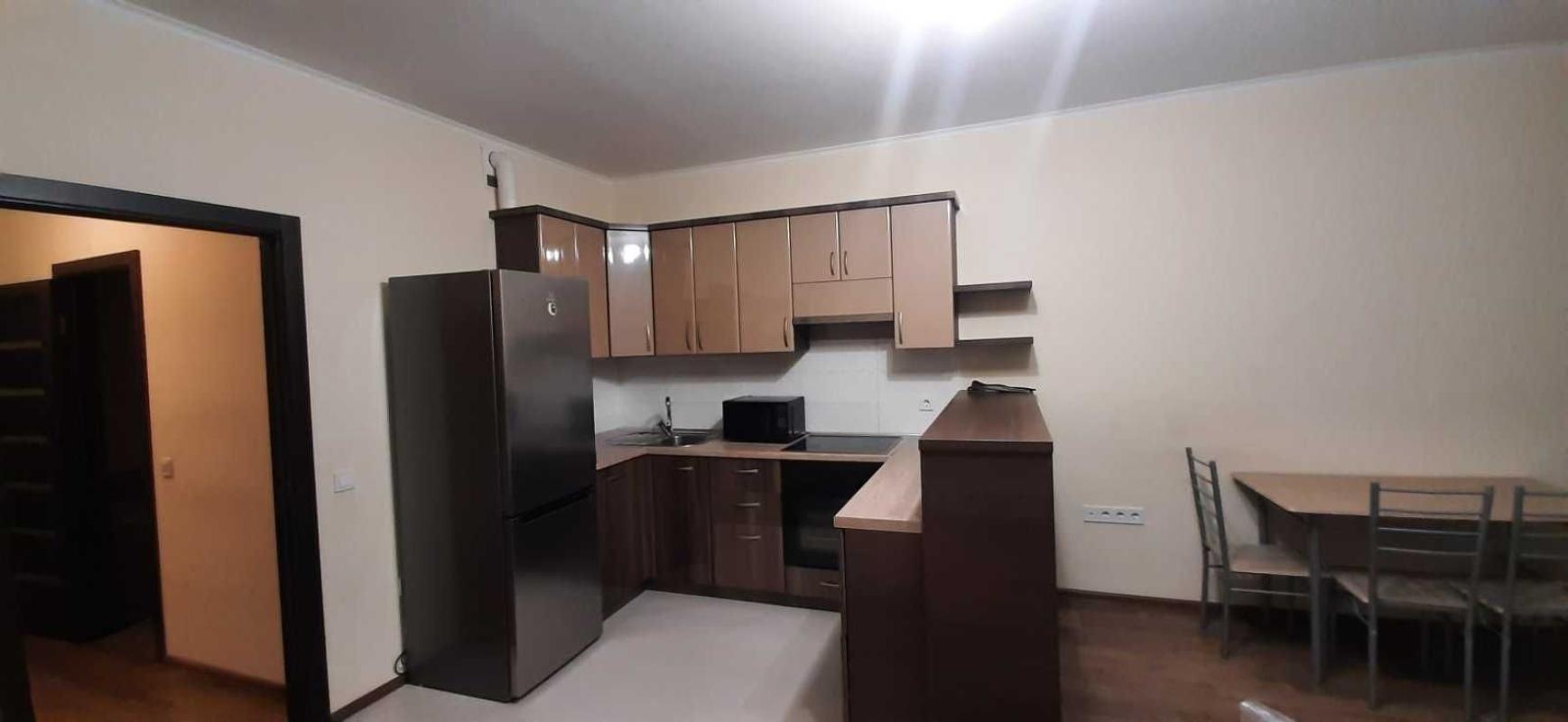 Sale 1 bedroom-(s) apartment 37 sq. m., Oleny Pchilky Street 3