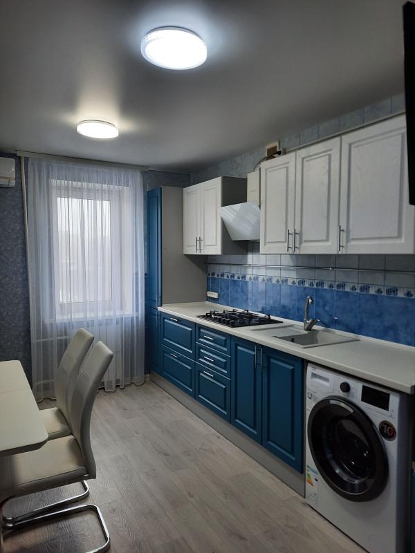 Sale 3 bedroom-(s) apartment 67 sq. m., Kamska Street 1